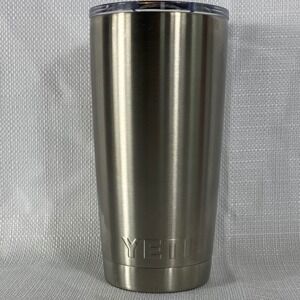 YETI Rambler 20 oz Tumbler Stainless Steel Vacuum Insulated MagSlider Lid Travel